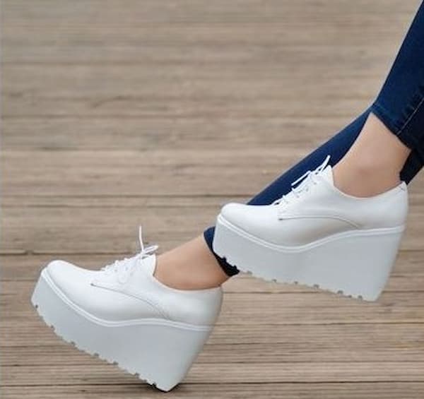 تصویر 3 از قیمت خرید کفش لژدار زنانه خارجی + فروش ویژه